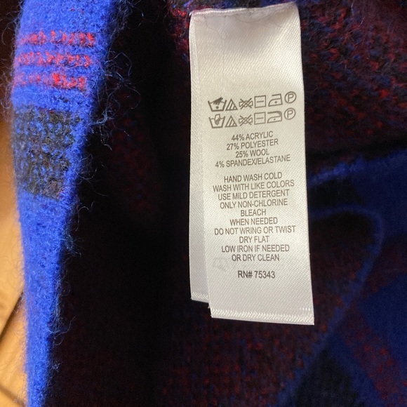 Max Studio Cropped Sweater Coat - Picture 4 of 4